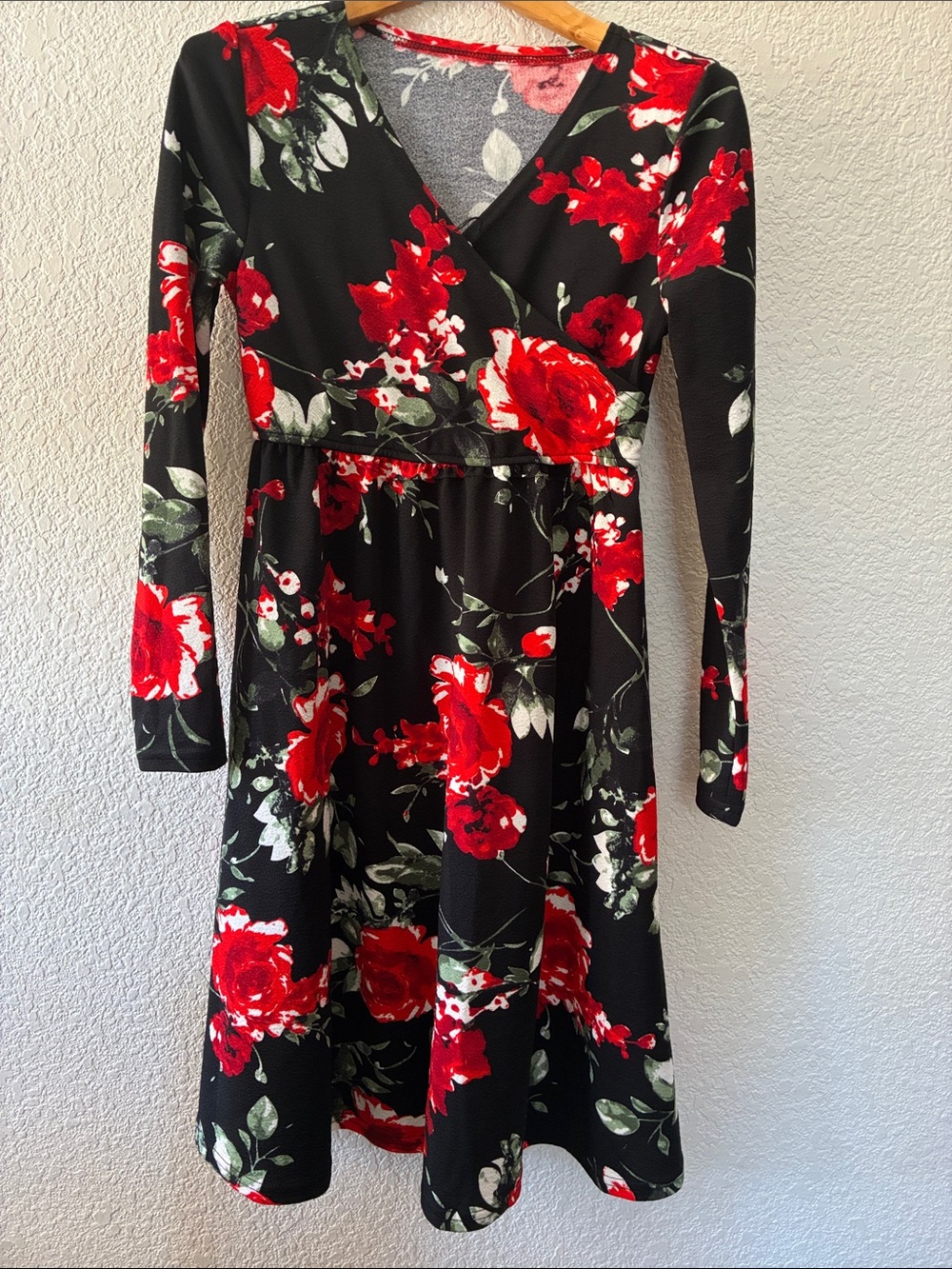 Source Unknown Black Dress with Red Floral Print - Long Sleeve
